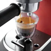 Кофеварка Delonghi EC 685 R