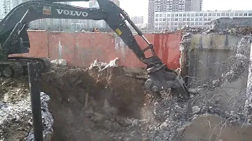 Экскаватор volvo EC380DL разрушитель (гидроножницы) компании Техоптимум