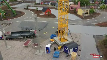 Intermodellbau Dortmund 2021 - LIEBHERR – Obendreherkran 200 EC H 10 Litronic - Winteredition