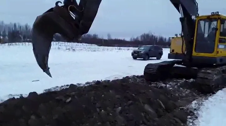 Akerman EC300 и клык рыхлитель
